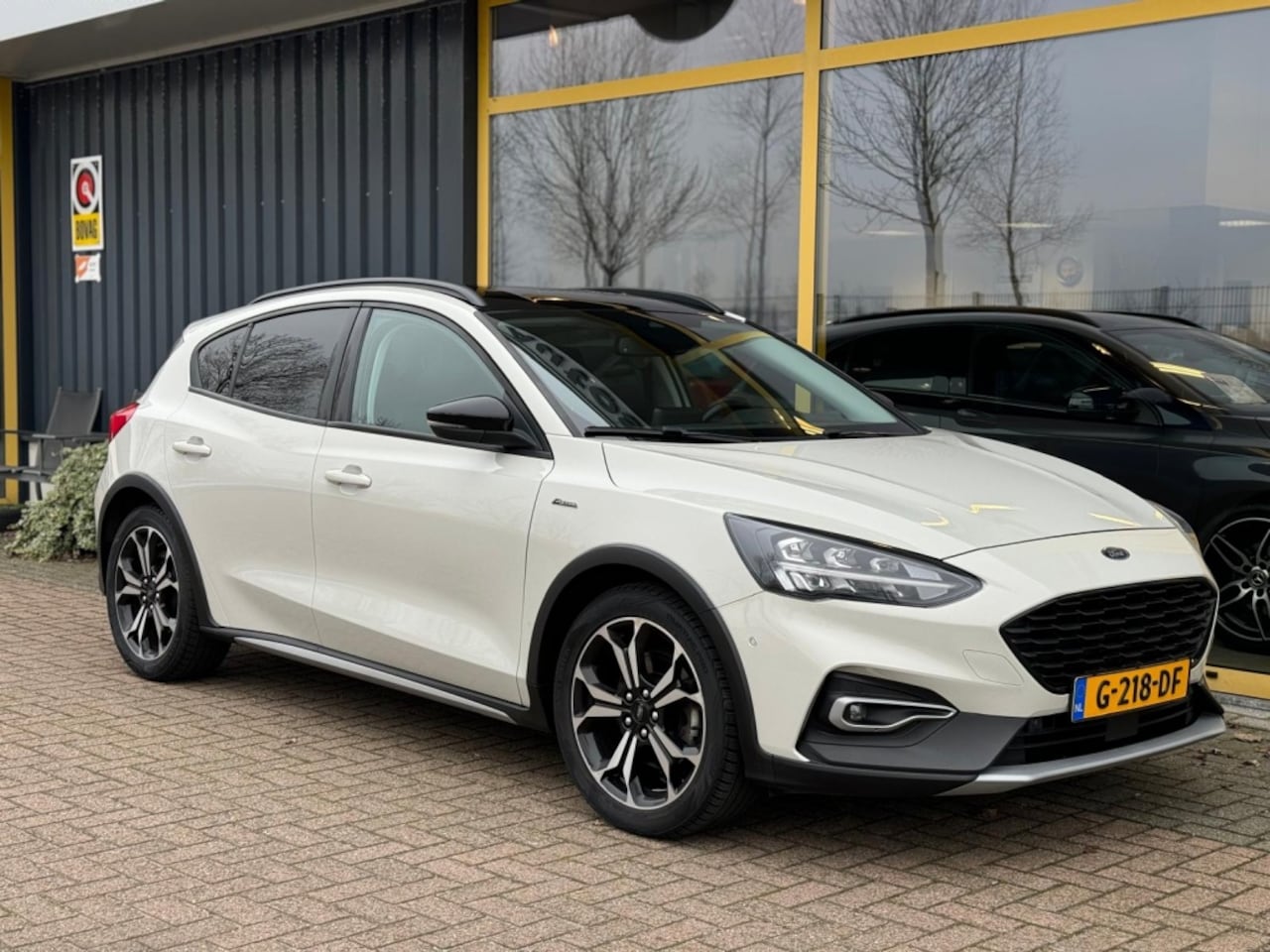 Ford Focus - 1.0 EcoB. Active Bns - AutoWereld.nl