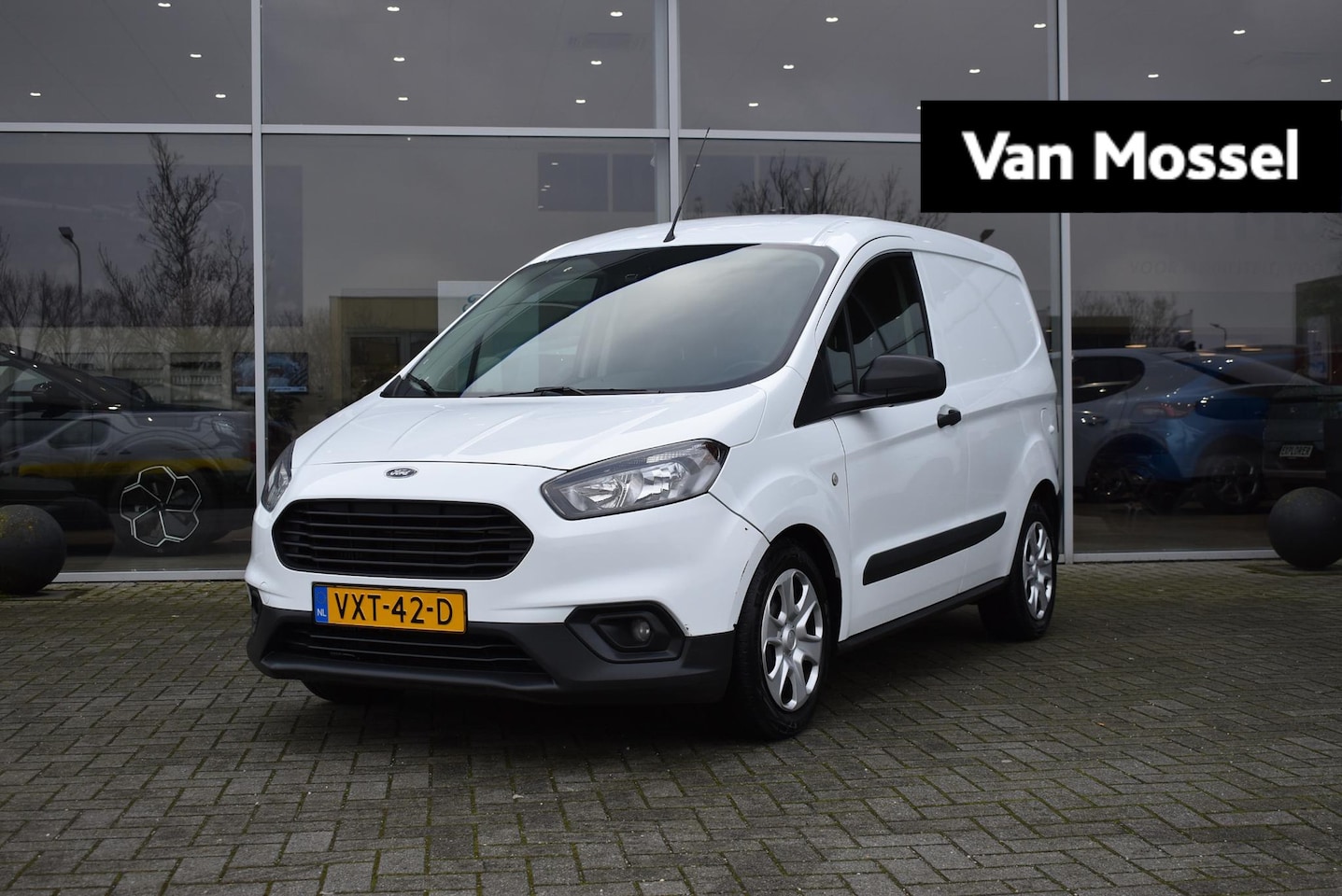 Ford Transit Courier - 1.5 TDCI Trend Duratorq S&S | Cruise Control | Airco | Navigatie | Apple Carplay/Android A - AutoWereld.nl