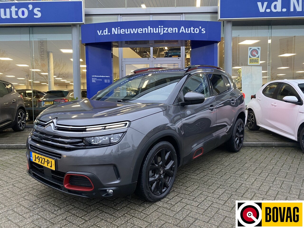 Citroën C5 Aircross - 1.2 PureTech Shine | Adapt. CruiseControl | Keyless | trekhaak | Apple Carplay/Android Aut - AutoWereld.nl