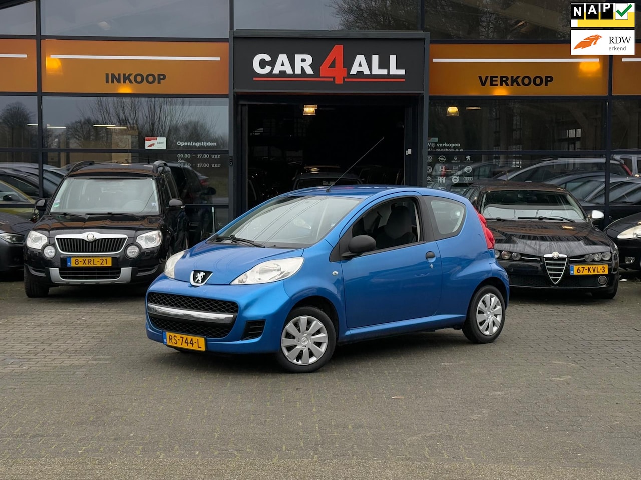 Peugeot 107 - 1.0-12V Accent APK 22-01-2026/TREKHAAK/METALLIC - AutoWereld.nl