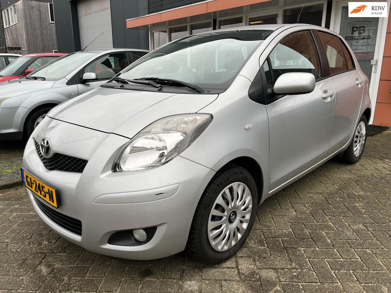 Toyota Yaris - 1.3 VVTi Aspiration automaat airco - AutoWereld.nl