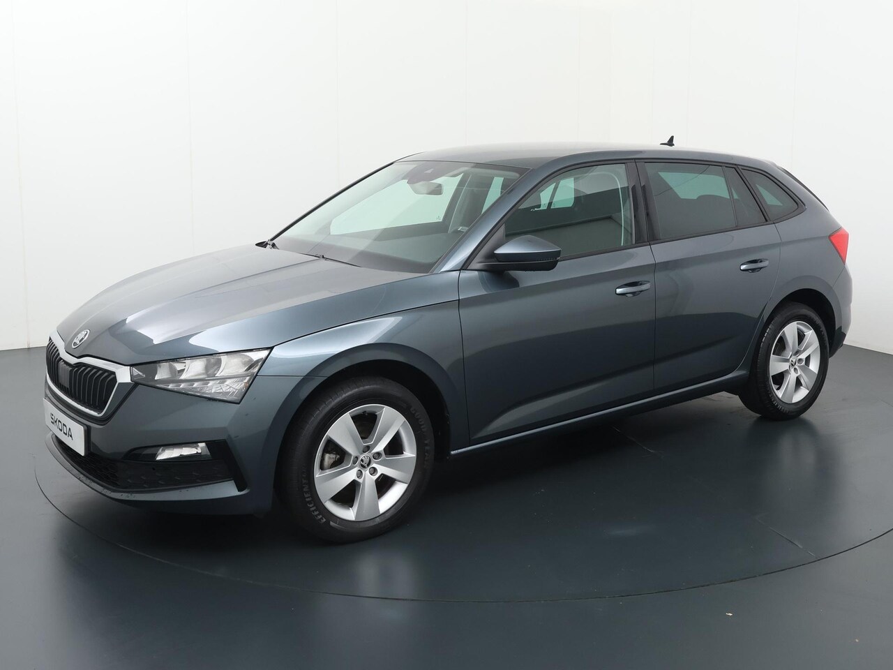 Skoda Scala - 1.0 TSI Ambition | 110 PK | LED verlichting | Climatronic | Parkeersensoren achter | - AutoWereld.nl