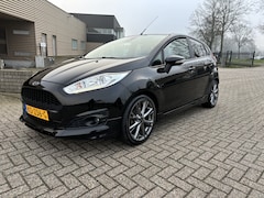 Ford Fiesta - 1.0 EcoBoost ST Line [ fm navi, ecc, 17``lmv, cruise, trekhaak ]