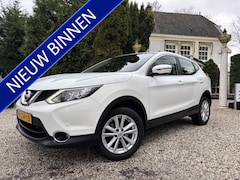 Nissan Qashqai - 1.2 Acenta / Navi. / Airco / Stoelverw. / Trekhaak