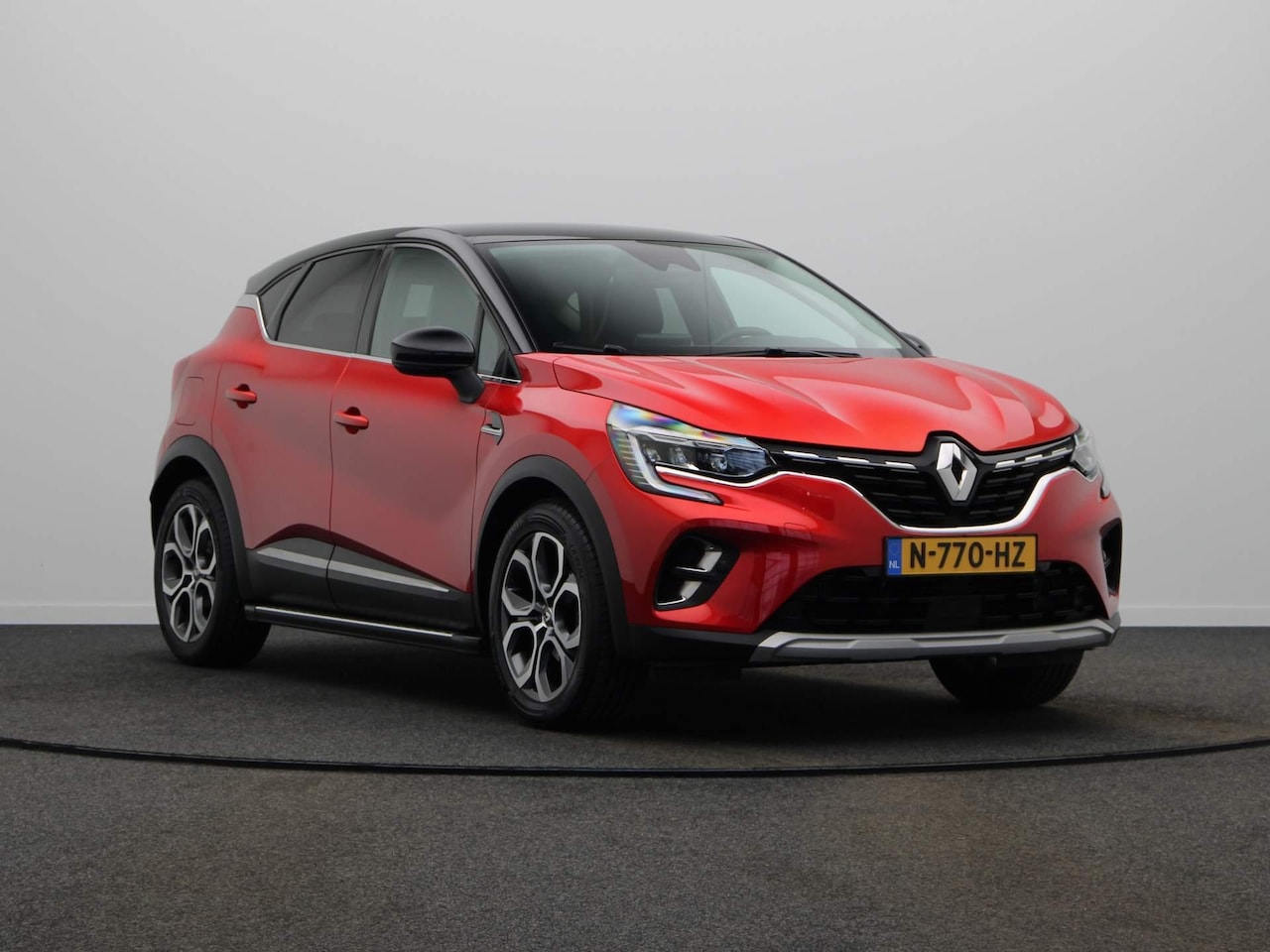 Renault Captur - 1.3 TCe 130 Edition One | Verwacht! | Trekhaak! | Side Steps | Navigatie | Velgen Lichtmet - AutoWereld.nl