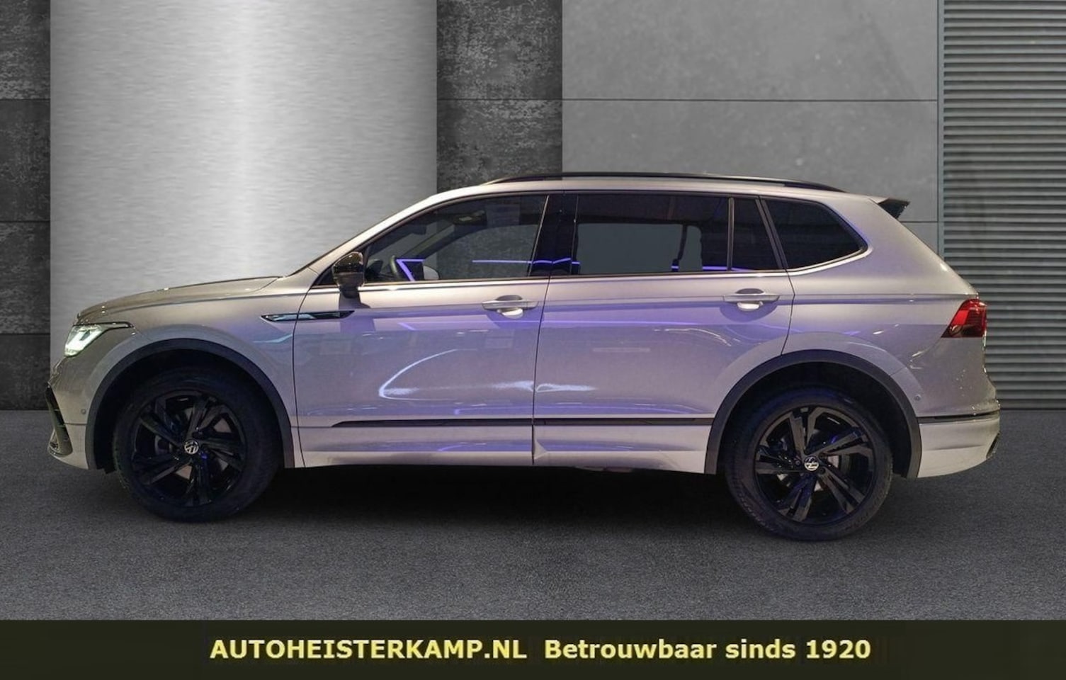 Volkswagen Tiguan Allspace - 2.0 TDI 200PK 4Motion R-Line ACC PANORAMADAK 360 CAMERA TREKHAAK - AutoWereld.nl