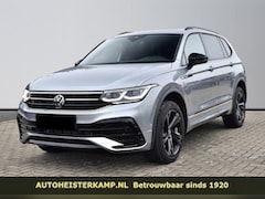 Volkswagen Tiguan Allspace - 2.0 TDI 200PK 4Motion R-Line 7-zitter ACC PANORAMADAK 360 CAMERA TREKHAAK