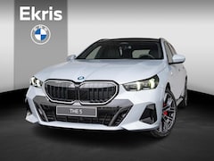 BMW 5-serie Touring - 530e | M Sport Edition | M Sportpakket Pro | Innovation Pack | Travel Pack | Comfort Pack