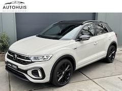 Volkswagen T-Roc - 1.5 TSI 150pk DSG R-Line Business+ Black Style Trekhaak Camera IQ.Light Panoramadak Virtua