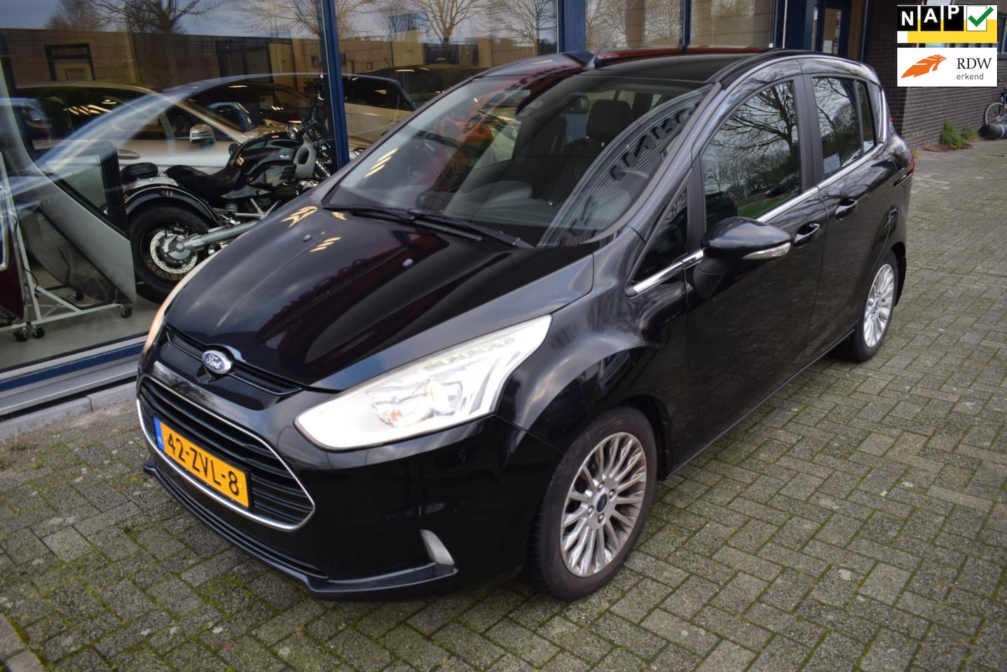 Ford B-Max - 1.0 EcoBoost Titanium 1.0 EcoBoost Titanium - AutoWereld.nl