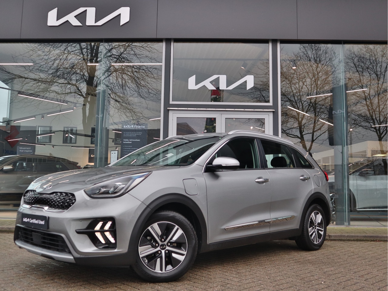 Kia Niro - 1.6 GDi PHEV DynamicPlusLine Navi+BT+Cam ECC-Airco Cr.Control.Adapt Stoel.Verw 16"LMV 7jr. - AutoWereld.nl