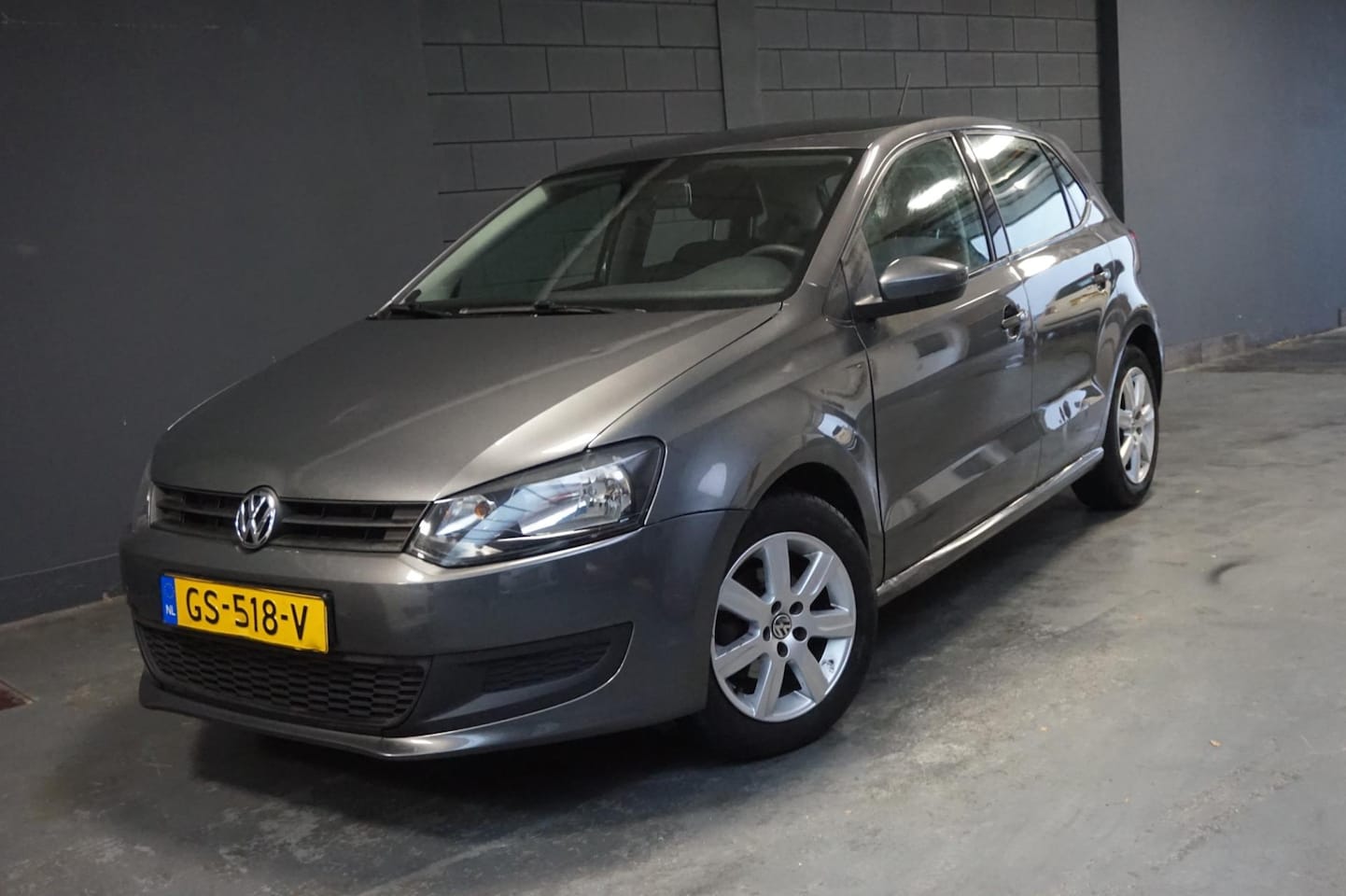 Volkswagen Polo - 1.2 Easyline Airco Navigatie Nieuwe apk - AutoWereld.nl