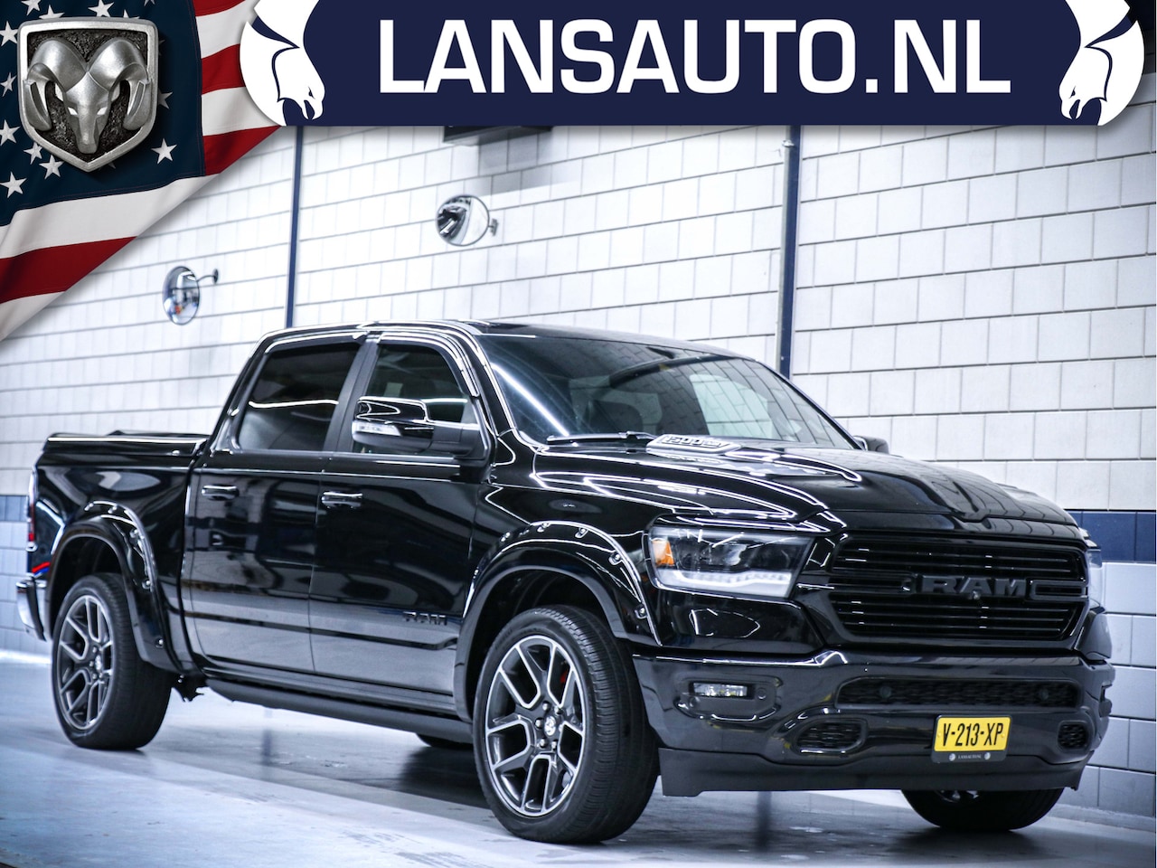 Dodge Ram 1500 - Laramie Night 5.7 V8 4x4 Crew Cab | 12" uConnect | Panorama - AutoWereld.nl