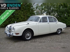 Jaguar S-type - Saloon