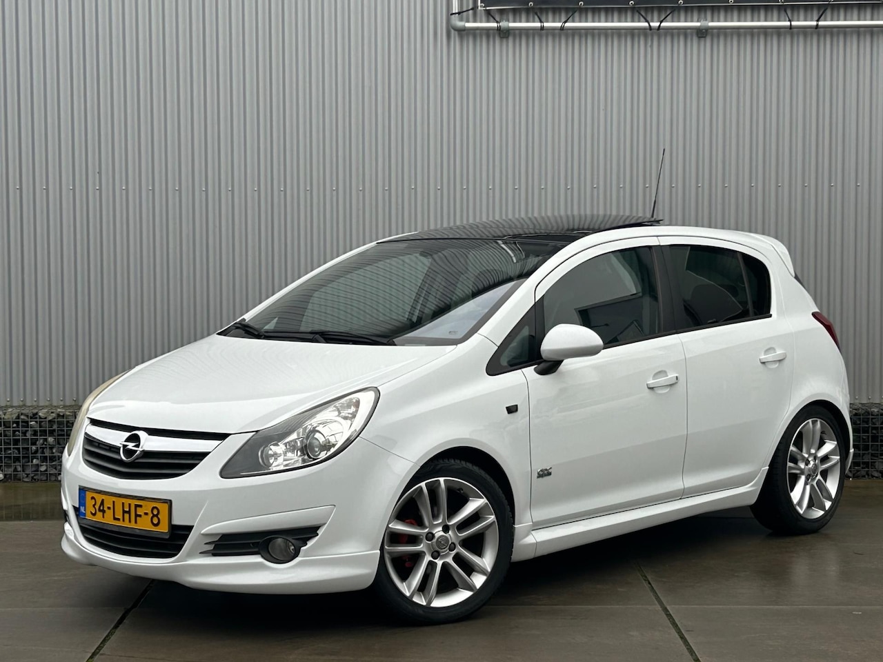 Opel Corsa - 1.4-16V OPC, Panorama dak, Clima, NAP, Complete onderhoudshistorie - AutoWereld.nl