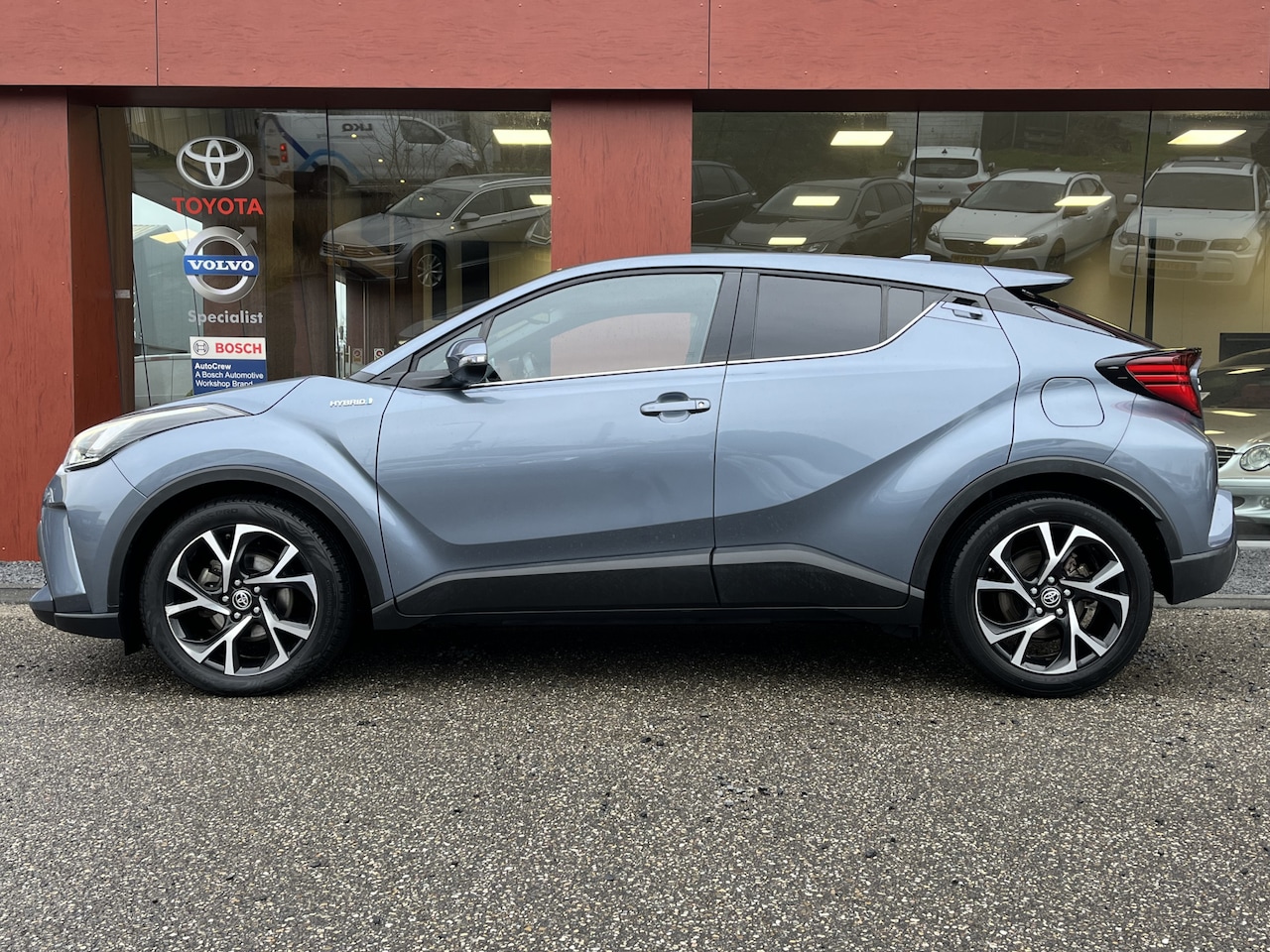 Toyota C-HR - 2.0 Hybrid Dynamic | LED | ACC | Keyless | Carplay | Camera - AutoWereld.nl