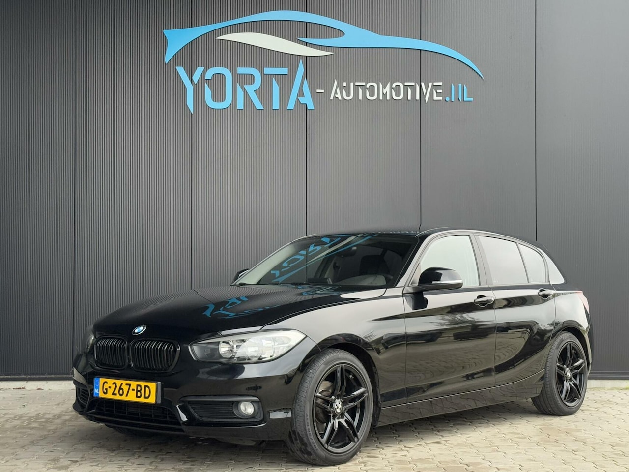 BMW 1-serie - 116i Edition Shadow FACELIFT PDC*STOELVERWARMING - AutoWereld.nl