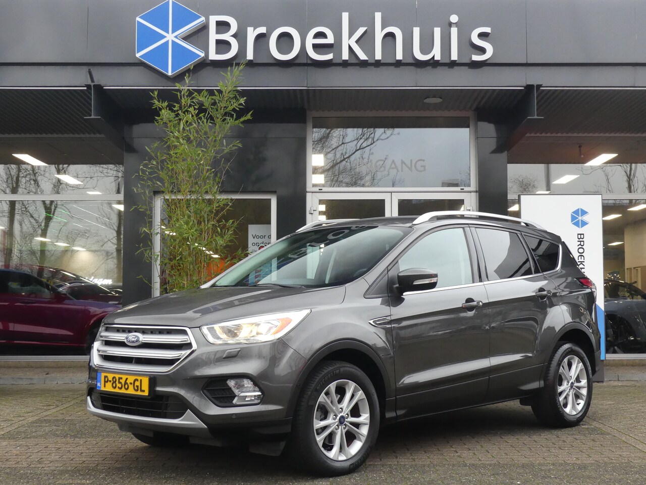 Ford Kuga - 1.5 EcoBoost 150PK Titanium | STOEL+STUURVERWARMING | CAMERA | PARKEERSENSOREN V+A | PRIVA - AutoWereld.nl