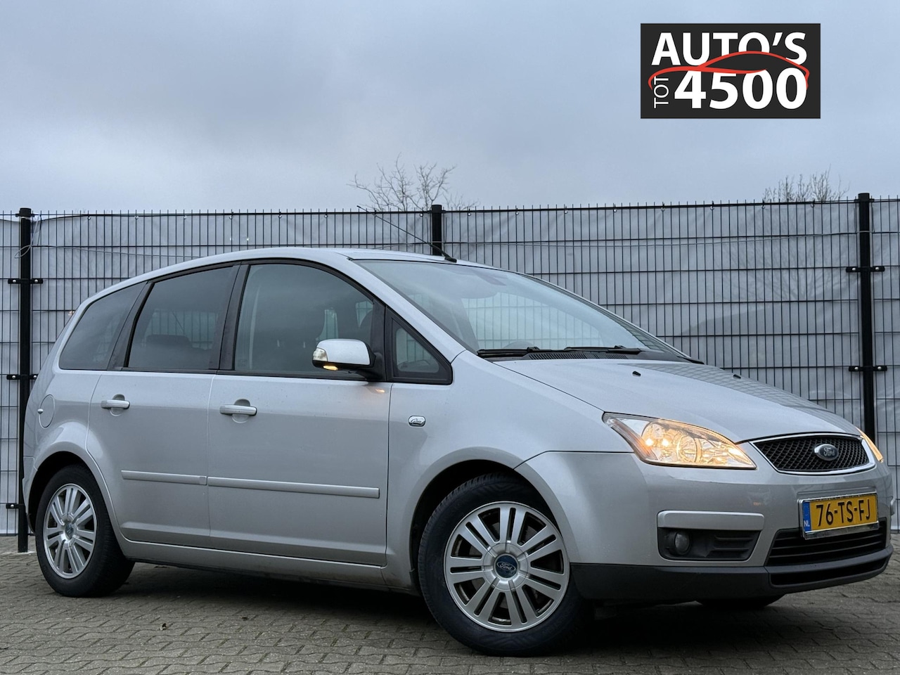 Ford Focus C-Max - 2.0-16V Ghia Trekhaak/Clima! - AutoWereld.nl