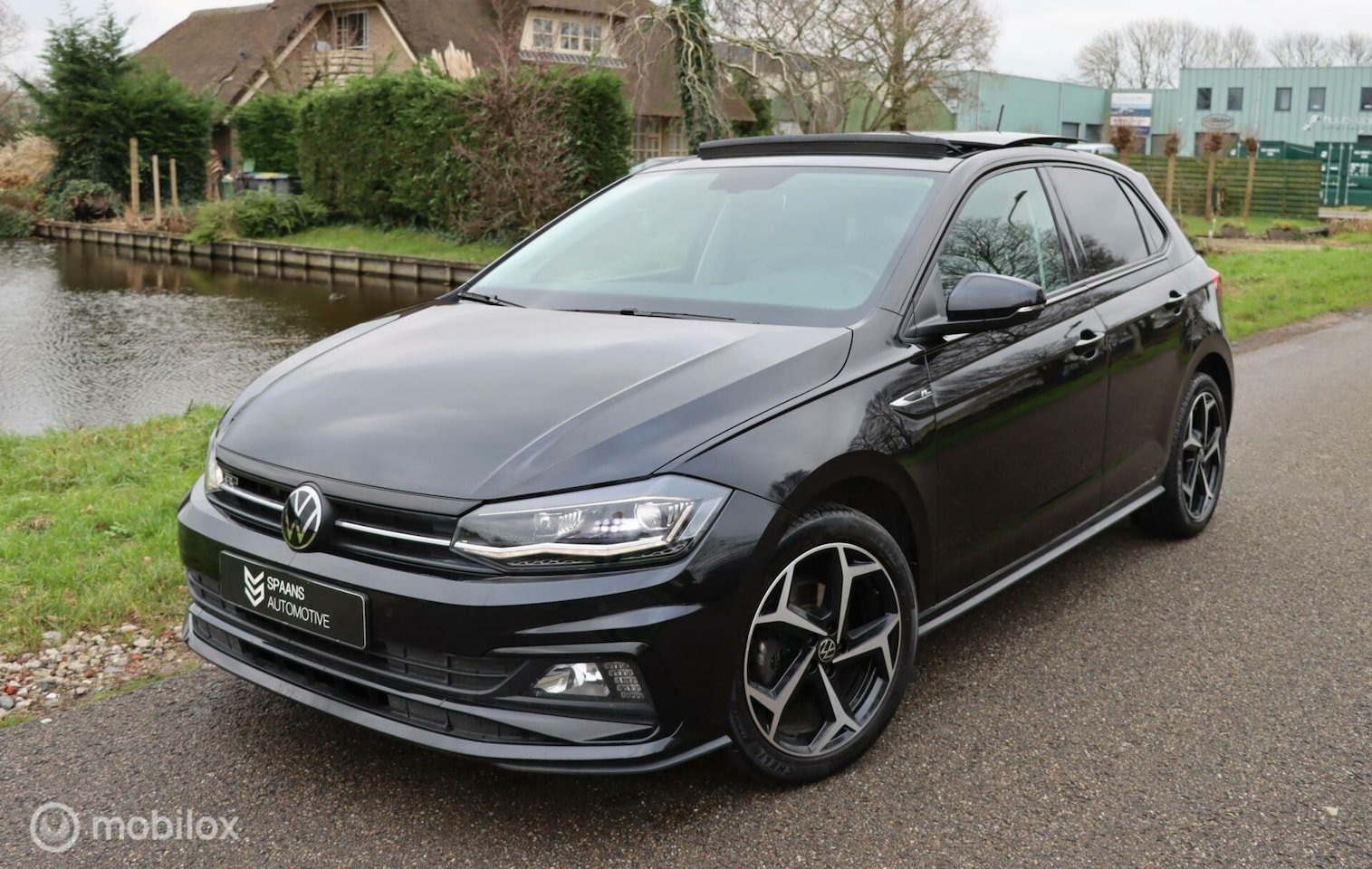 Volkswagen Polo - 1.0 TSI R-line / Pano / Carplay / Camera - AutoWereld.nl