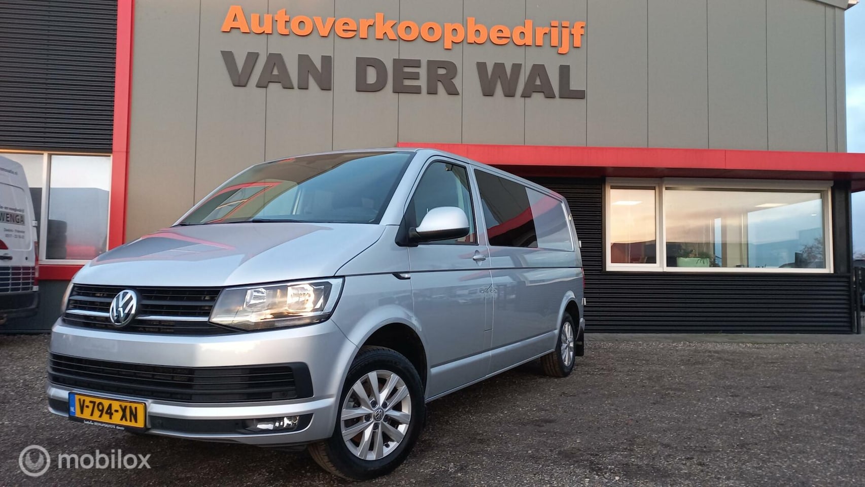 Volkswagen Transporter - 2.0 TDI L2H1 DC 2.0 TDI L2H1 DC - AutoWereld.nl