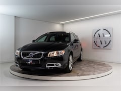 Volvo V70 - 1.6 T4 Limited Edition NL AUTO+NAP | 180PK | Leder | Trekhaak | Navi | Stoelverw. | Memory