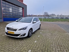 Peugeot 308 - 1.6 THP Première XENON/PANORAMA/NAVIGATIE