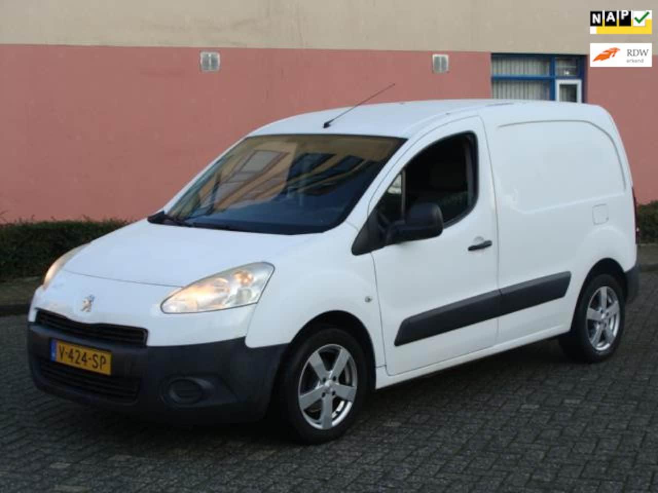 Peugeot Partner - 120 1.6 HDI L1 XT Profit + 3 persoons - AutoWereld.nl