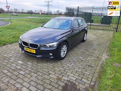 BMW 3-serie Touring - 318d High Executive