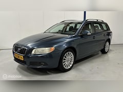 Volvo V70 - 2.5T Momentum NL-AUTO / DEALER HISTORIE