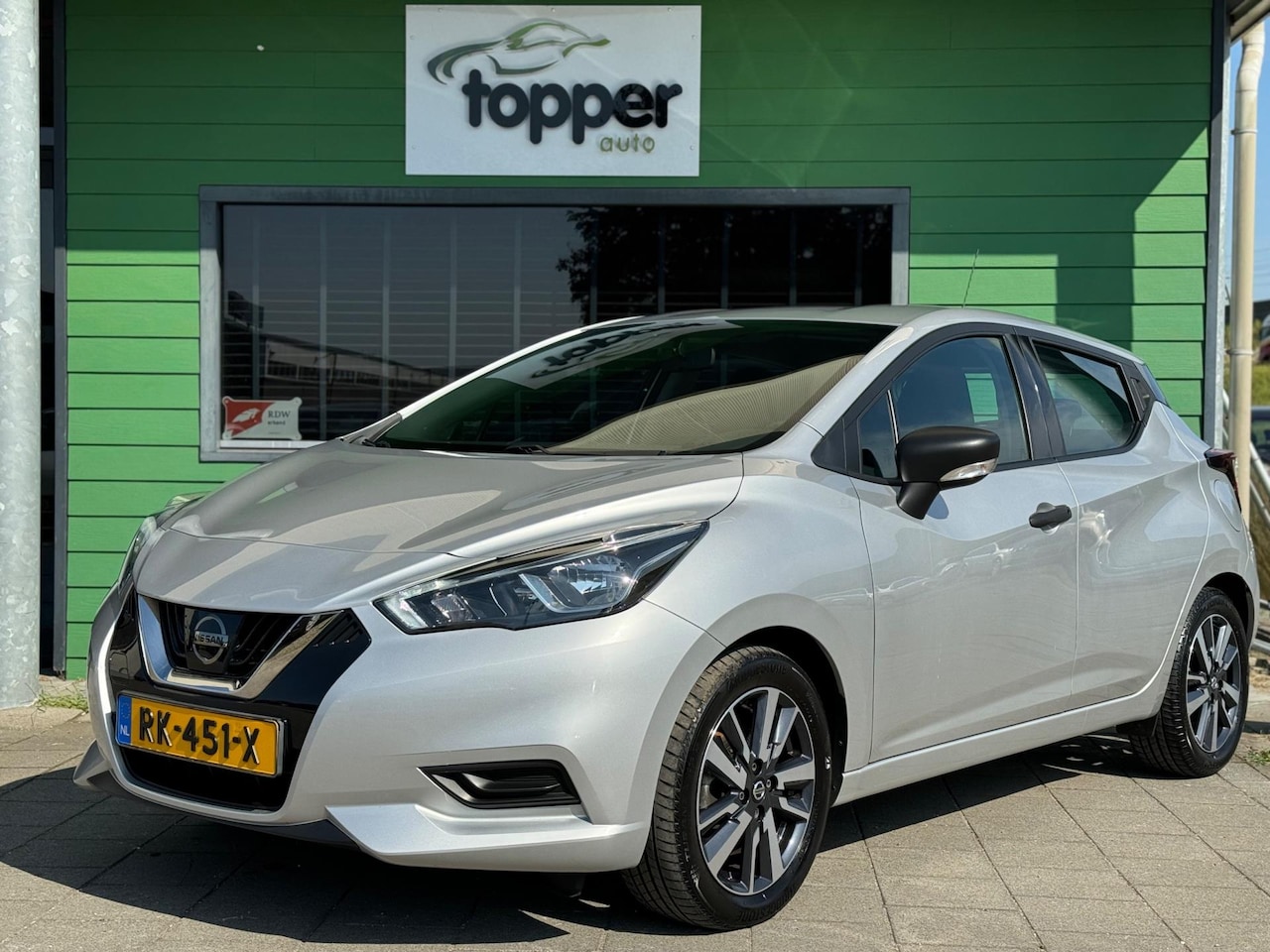 Nissan Micra - 1.0L Visia / Nette Auto! / CruiseControl / Navi / - AutoWereld.nl