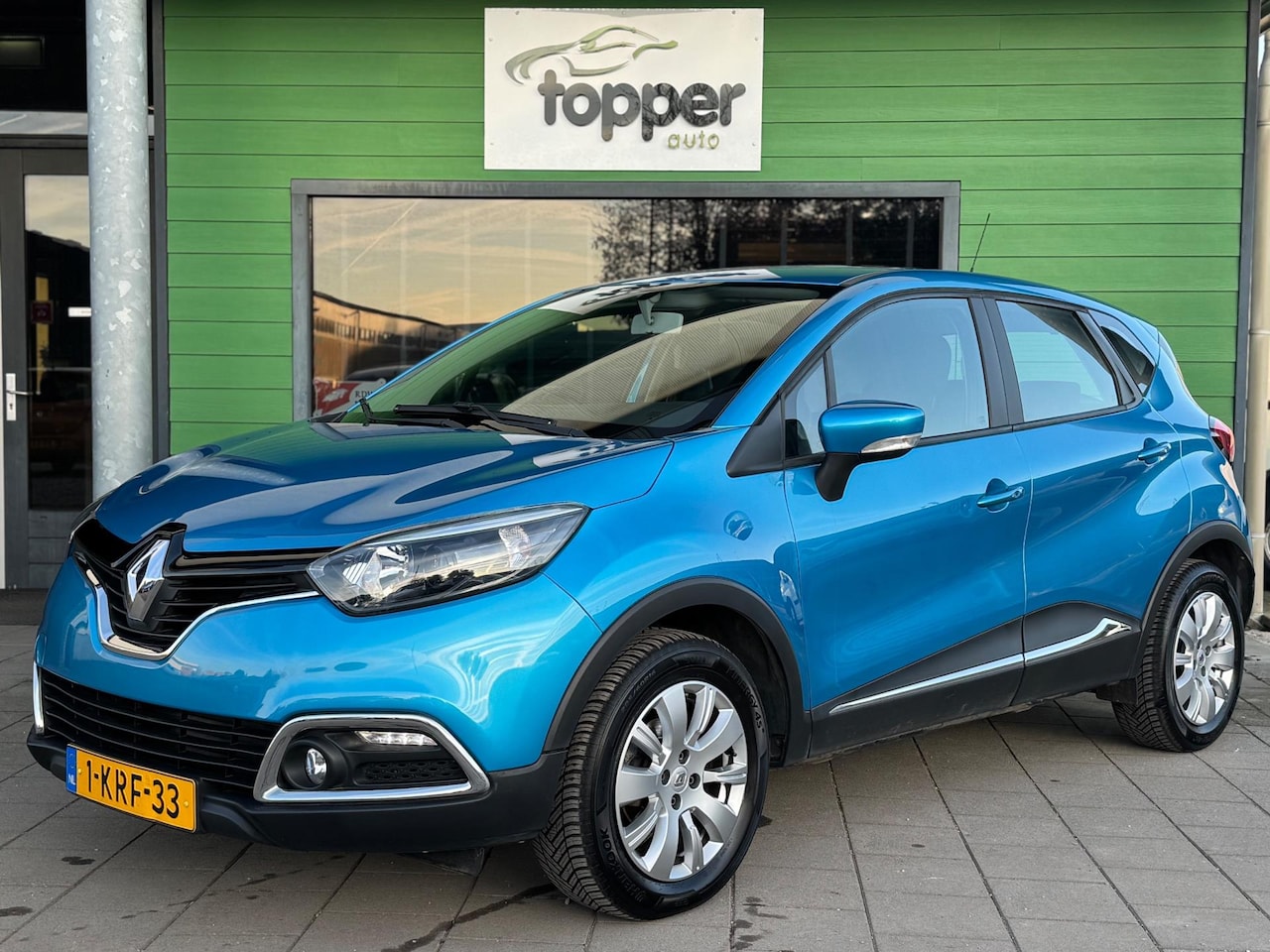 Renault Captur - 0.9 TCe Expression / Navi / CruiseControl / Airco / - AutoWereld.nl