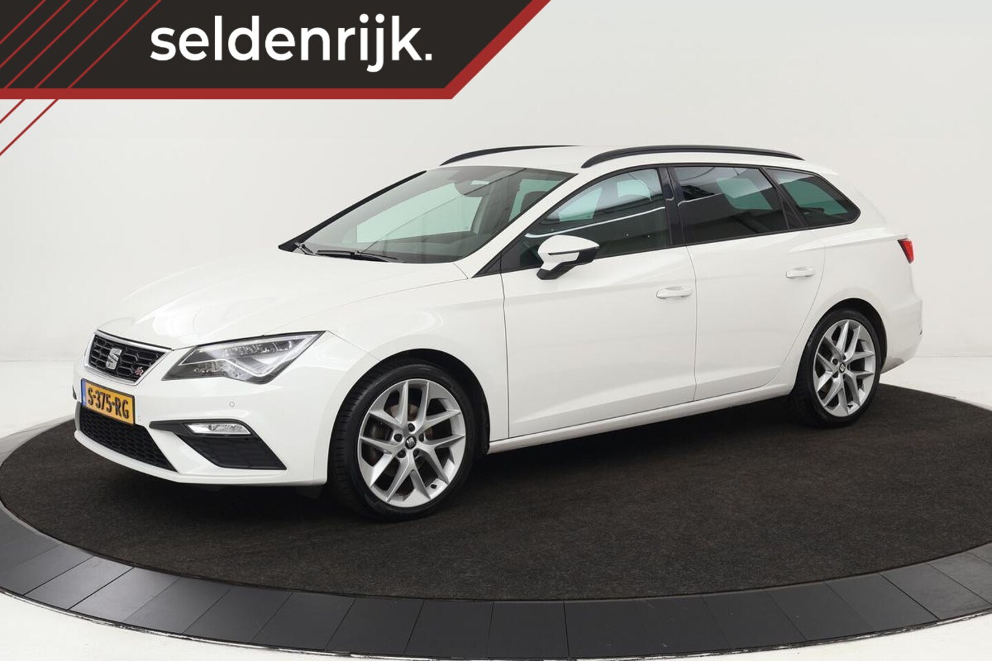 Seat Leon - 1.4 TSI FR | Trekhaak | Carplay | Full LED | Camera | Navigatie | SEAT Sound | Climate con - AutoWereld.nl