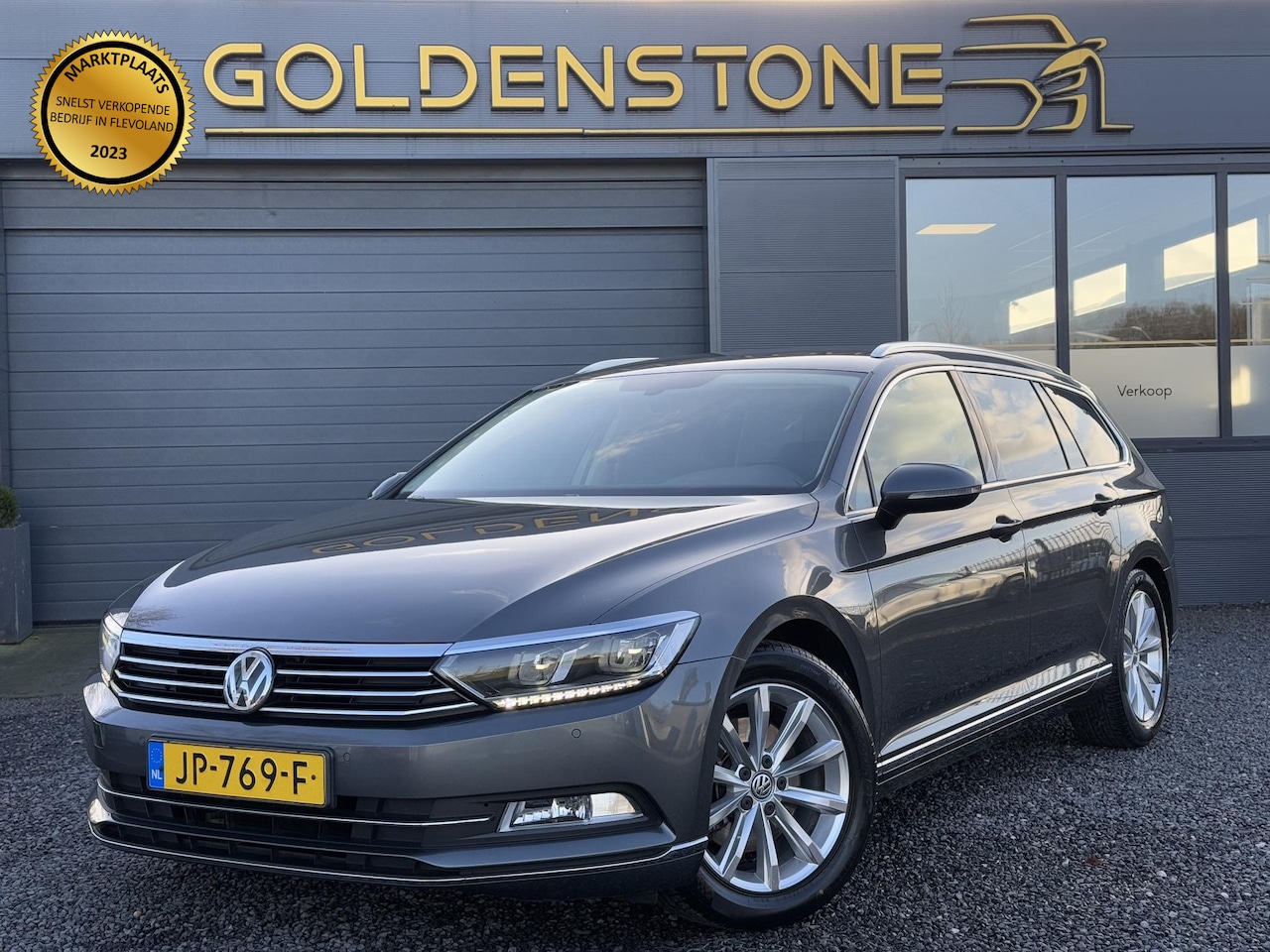 Volkswagen Passat Variant - 1.4 TSI ACT Highline 2e Eigenaar,Navi,Clima,Cruise,PDC V+A,Trekhaak,N.A.P,APK tot 05-2025 - AutoWereld.nl