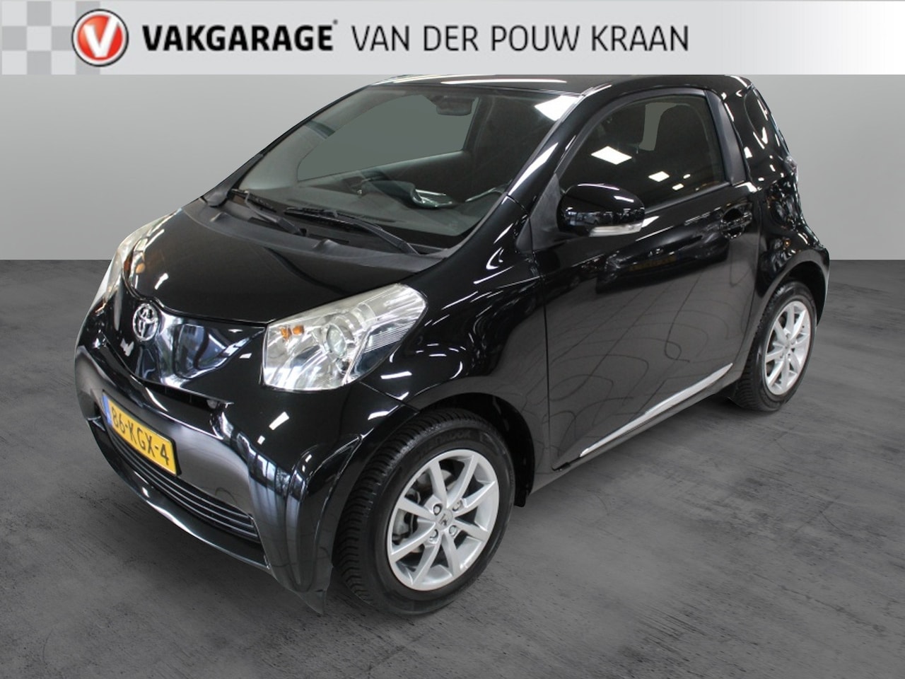 Toyota iQ - 1.0 VVTi Black Edition Airco LM velgen - AutoWereld.nl