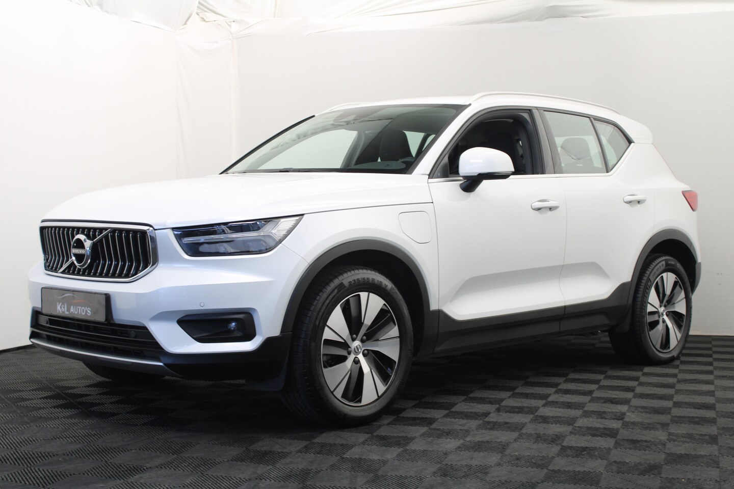 Volvo XC40 - 1.5 T4 Plug-in hybrid Core Bright |Camera|Navi| - AutoWereld.nl