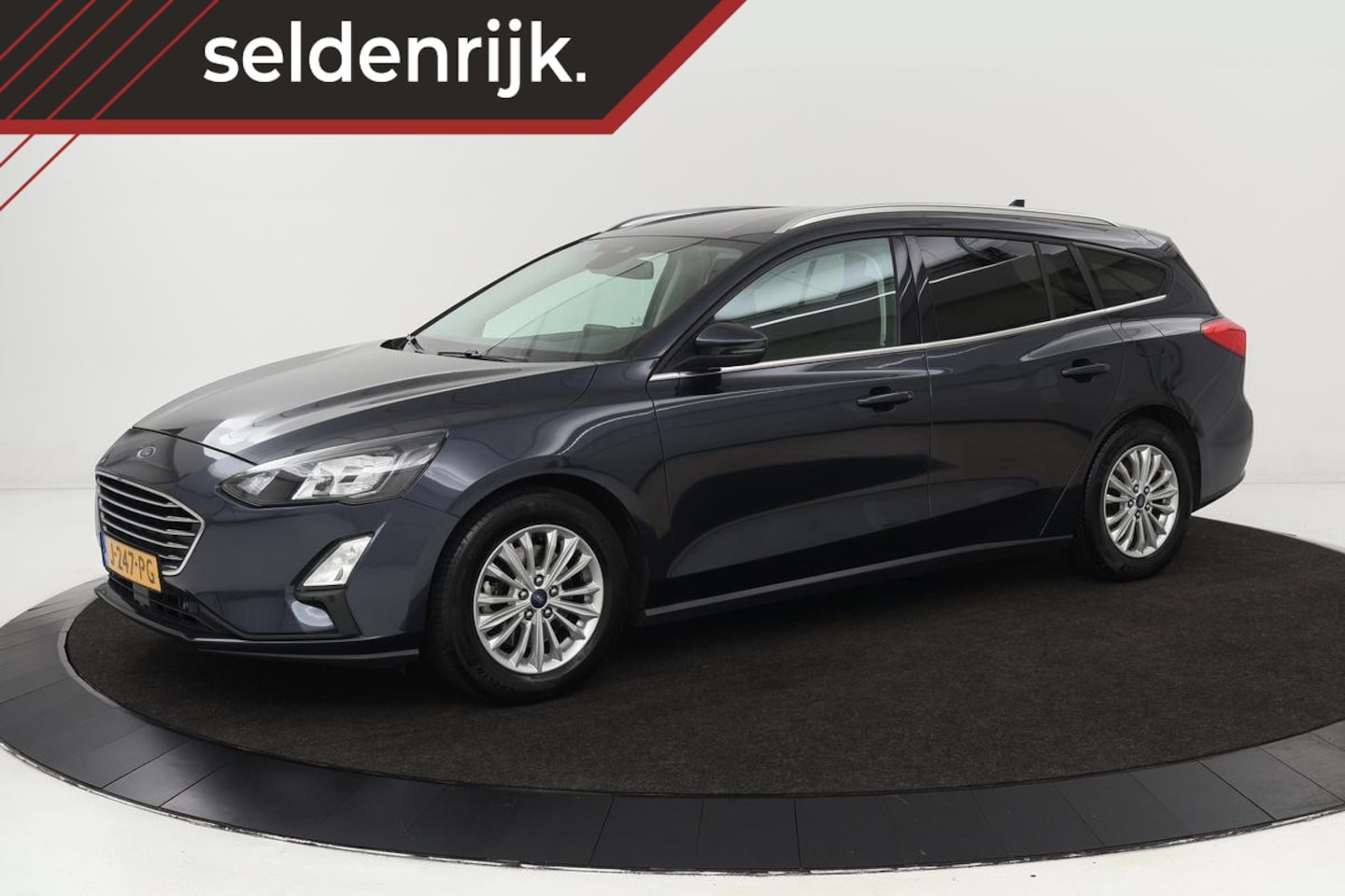 Ford Focus - 1.0 EcoBoost Hybrid Titanium X | Trekhaak | Stoel & stuurverwarming | Camera | Full LED | - AutoWereld.nl