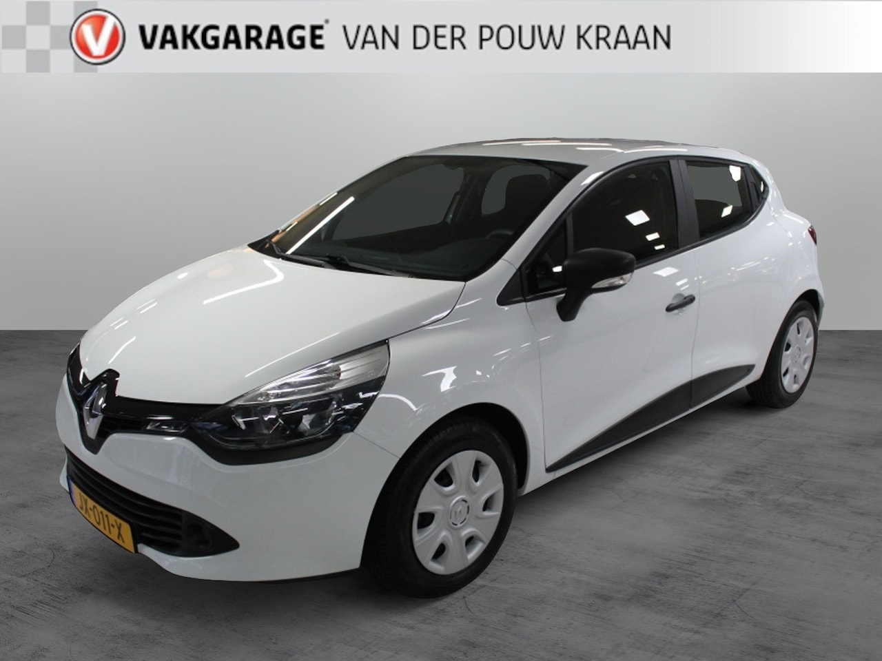 Renault Clio - 0.9 TCe Eco2 Authentique Airco / Trekhaak - AutoWereld.nl