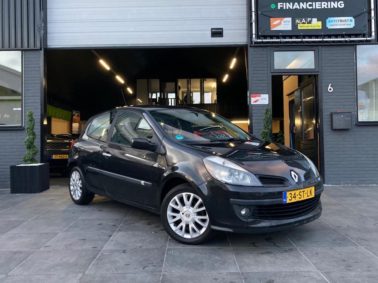 Renault Clio - 1.4-16V Dynamique Luxe|Airco|5DRS|Elek. Ramen - AutoWereld.nl