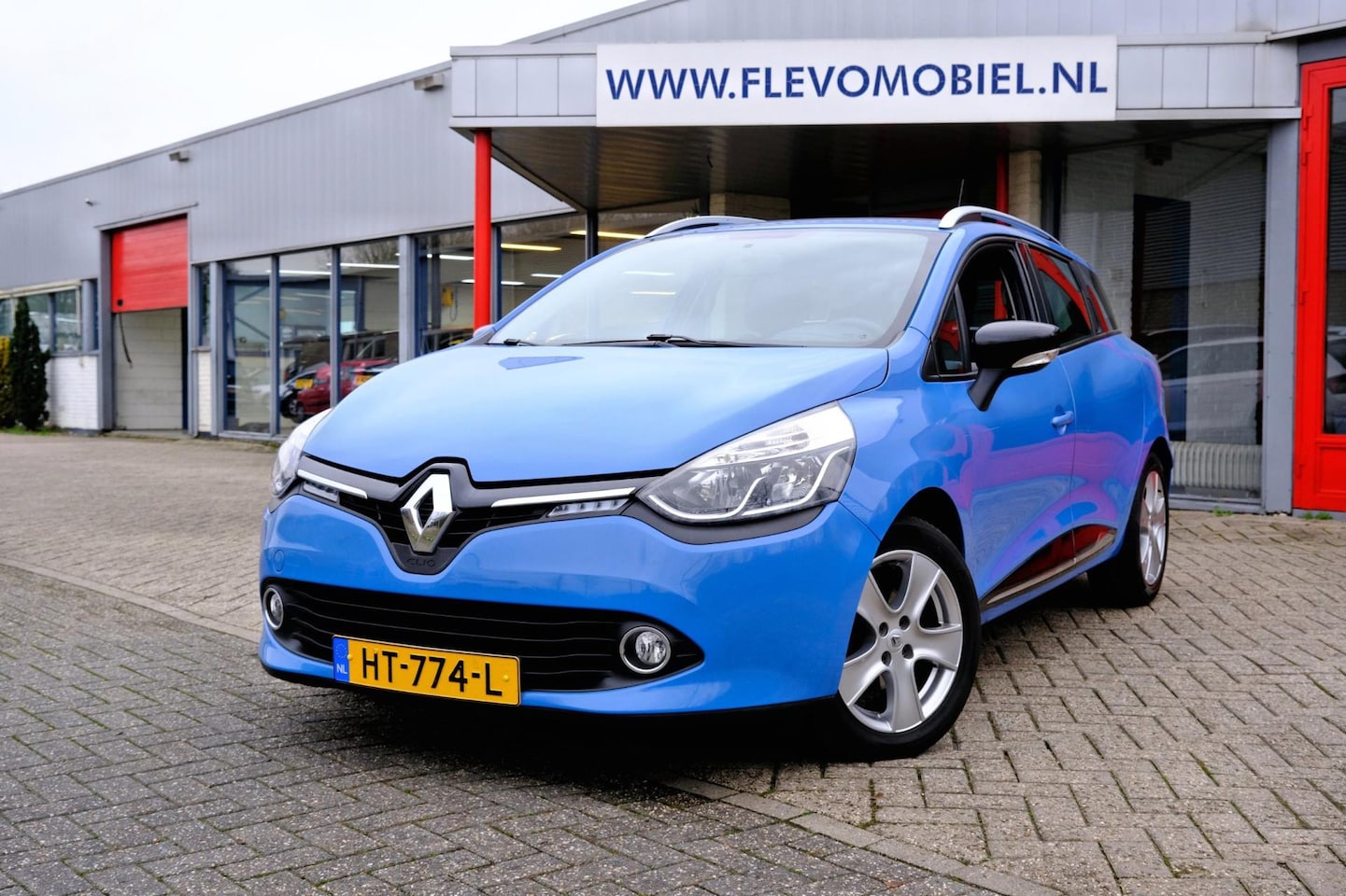 Renault Clio Estate - 1.2 Expression Aut. Navi|Airco|LMV|DAB|Cam - AutoWereld.nl