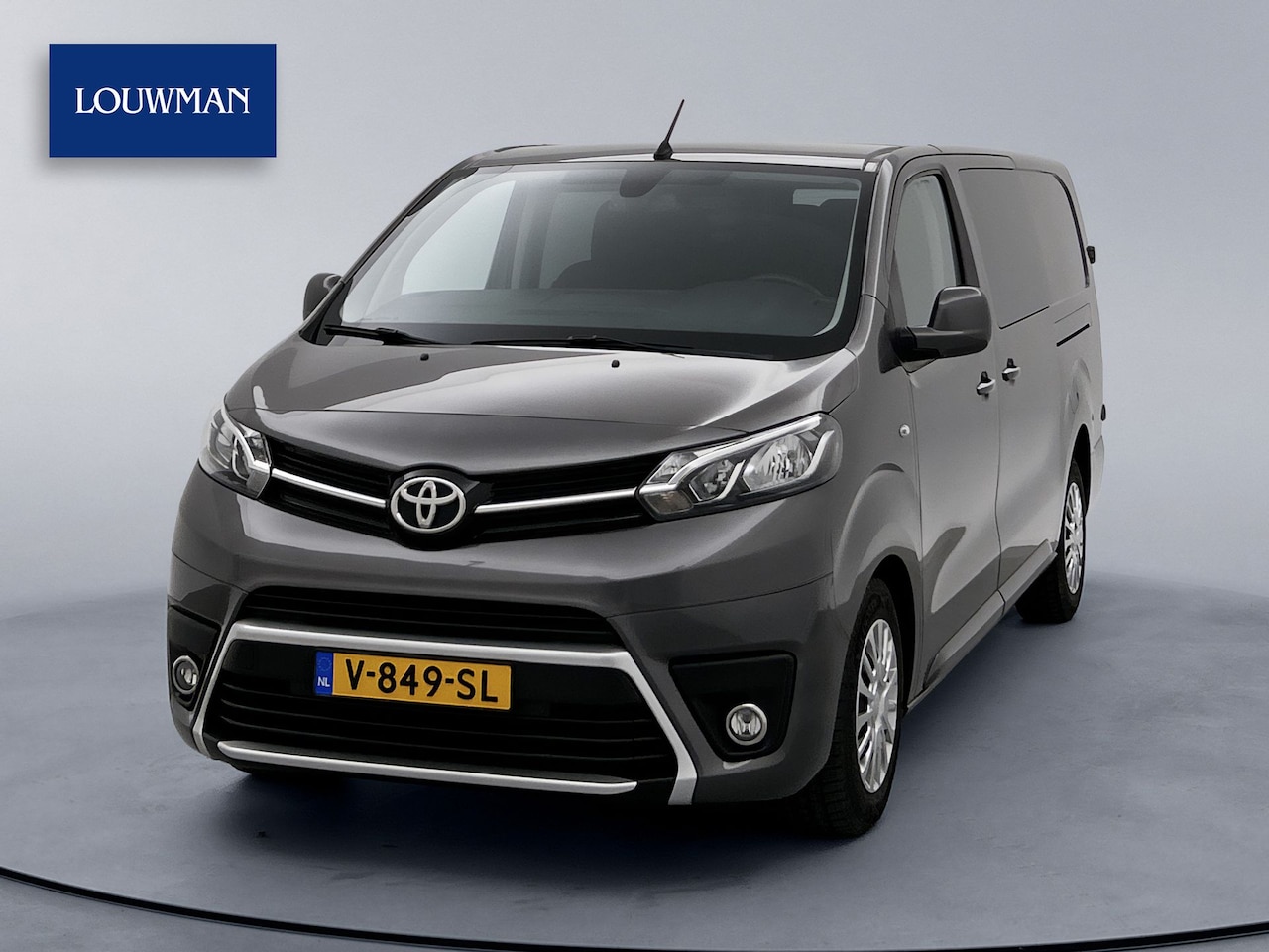 Toyota PROACE Long Worker - 2.0 D-4D Professional Dubbele Cabine Trekhaak Navigatie Cruise Control Betimmering - AutoWereld.nl