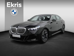 BMW 5-serie - Sedan 530e M Sportpakket | Innovation Pack | Travel Pack | Comfort Pack| Stuurwielrand Ver