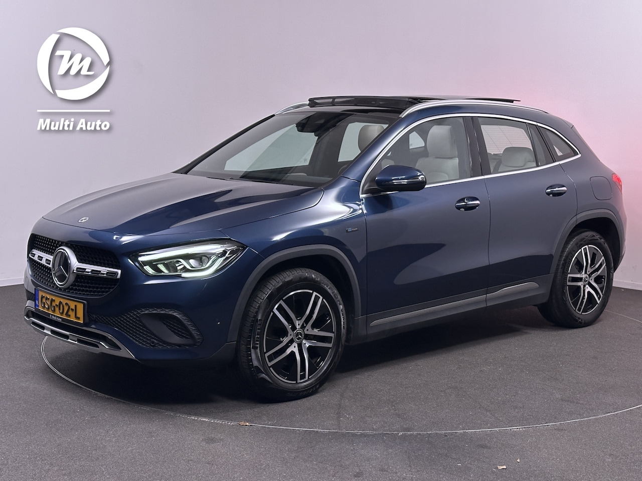 Mercedes-Benz GLA-Klasse - 250 e Style Plug In Hybrid Dealer O.H PHEV | Panodak | Widescreen Navi | Lederen Sportstoe - AutoWereld.nl