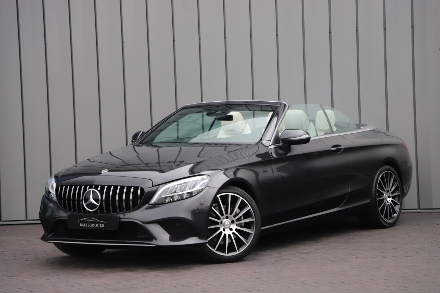 Mercedes-Benz C-klasse Cabrio - 300 Aut9 | 258PK | Airscarf | Stoelverw. | Leder | AMG 19 inch | Facelift | 2018. - AutoWereld.nl