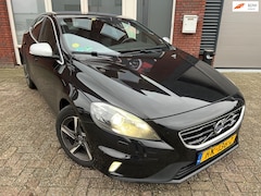 Volvo V40 - 2.0 D2 R-Design Business / Navi / Leder / PDC / LM