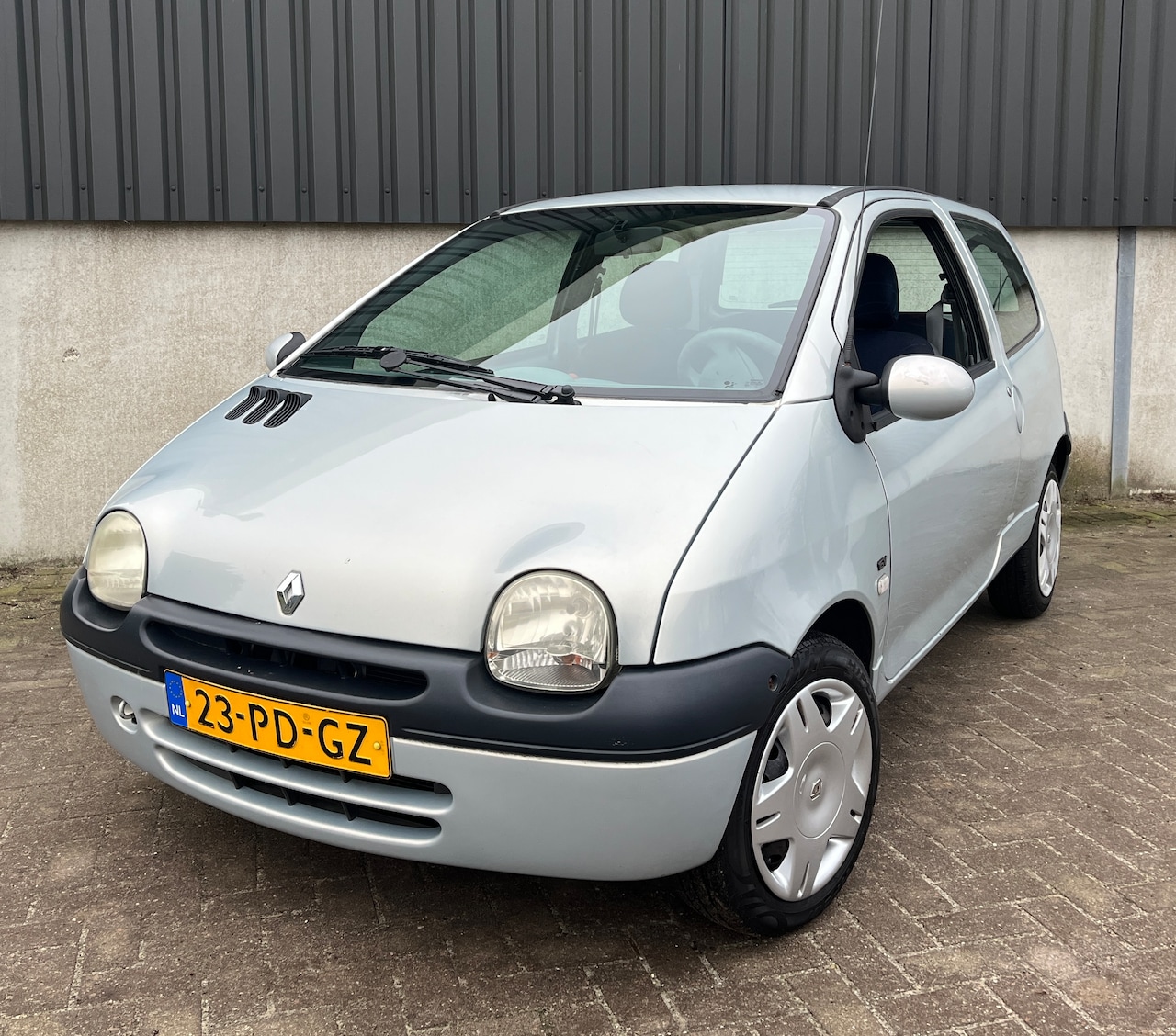 Renault Twingo - 1.2-16V Privilège Airco  apk 01-2026 - AutoWereld.nl