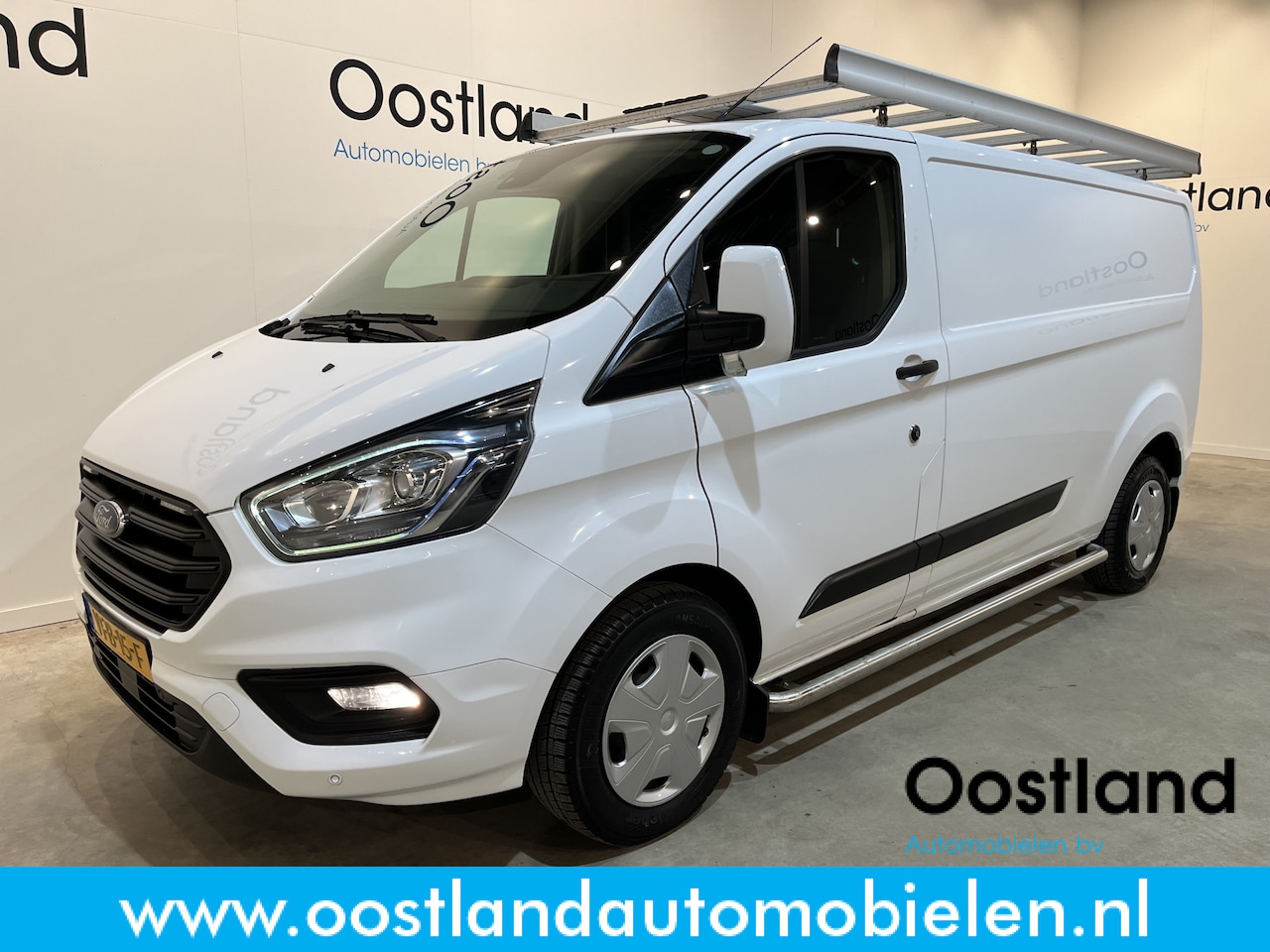 Ford Transit Custom - 2.0 TDCI L2H1 Trend / Euro 6 / Airco / PDC / Cruise Control / Trekhaak / Imperiaal - AutoWereld.nl