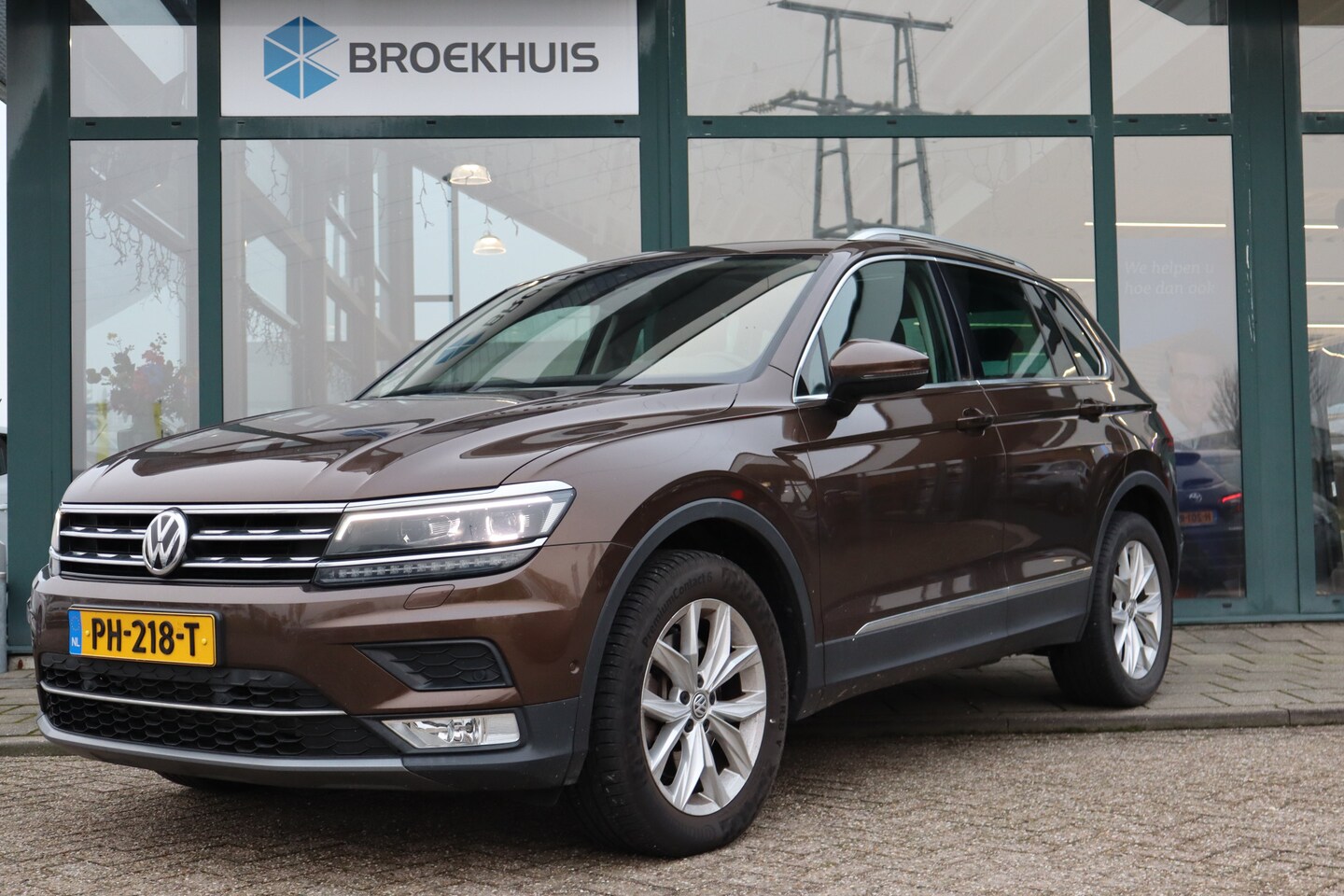 Volkswagen Tiguan - 2.0 TSI 4Motion Highline 2.0 TSI 4Motion Highline - AutoWereld.nl