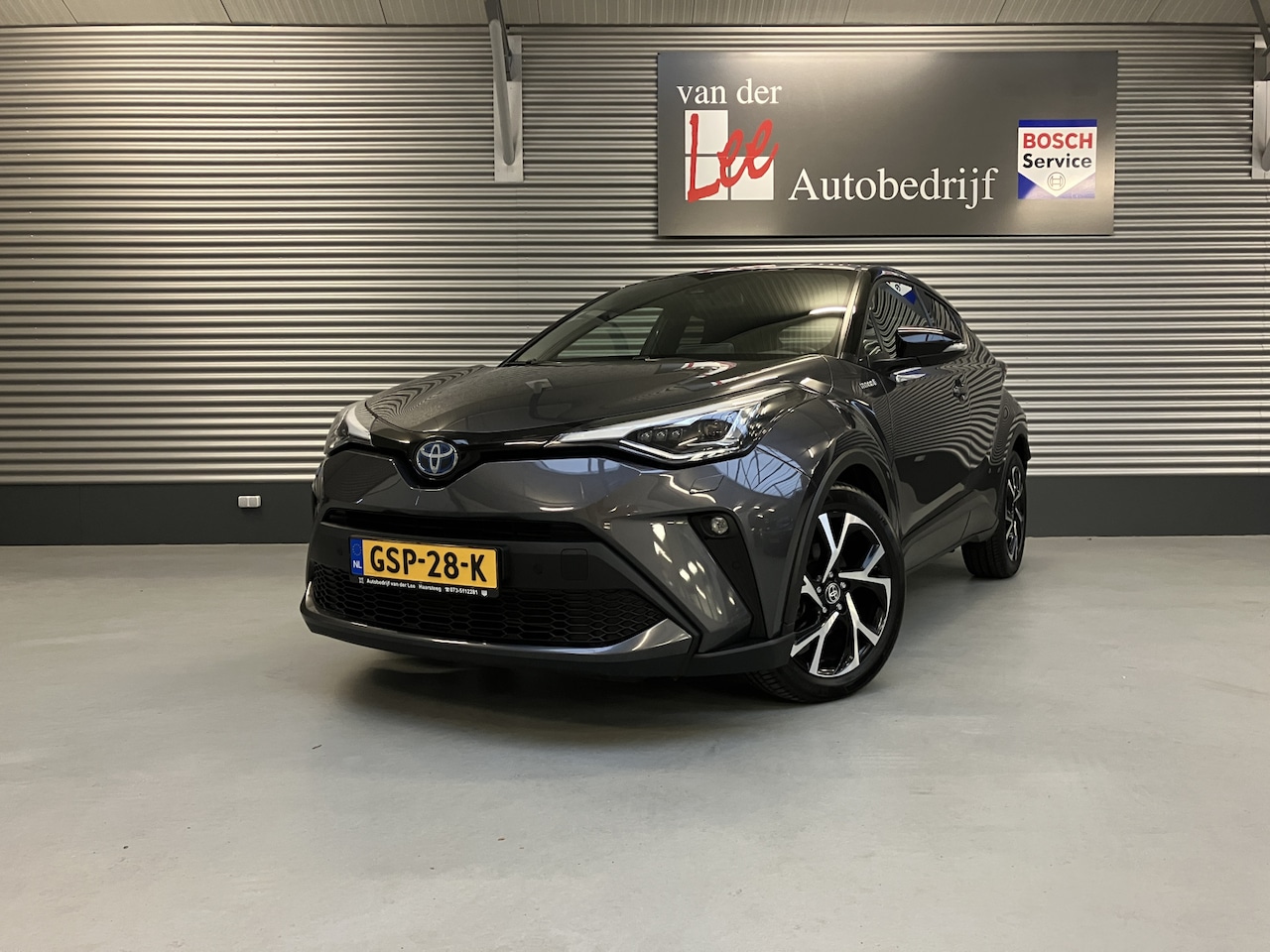 Toyota C-HR - 1.8 Hybrid Bi-TONE/BLIND SPOT/PDC V+A/LED/KEY-LESS/ENZ - AutoWereld.nl