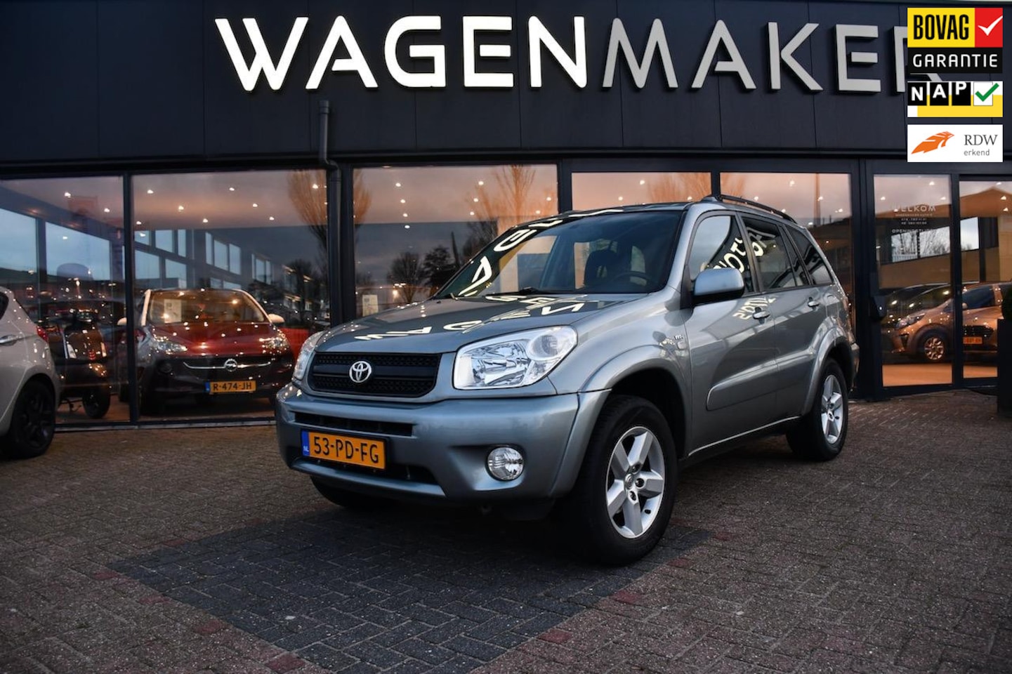 Toyota RAV4 - 2.0-16V VVT-i Sol AUT|Clima|Cruise|Trekhaak|NAP - AutoWereld.nl